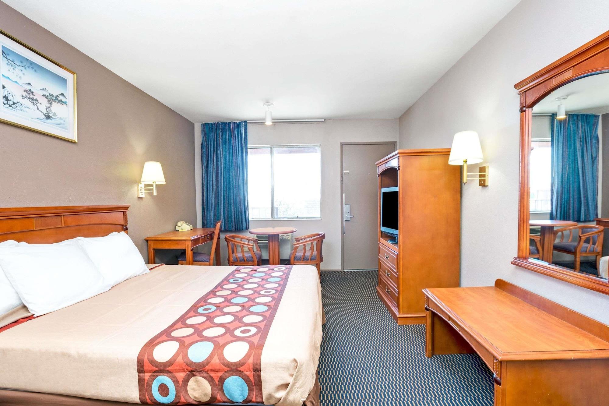 Super 8 By Wyndham Upland Ontario Ca Hotel Exterior photo